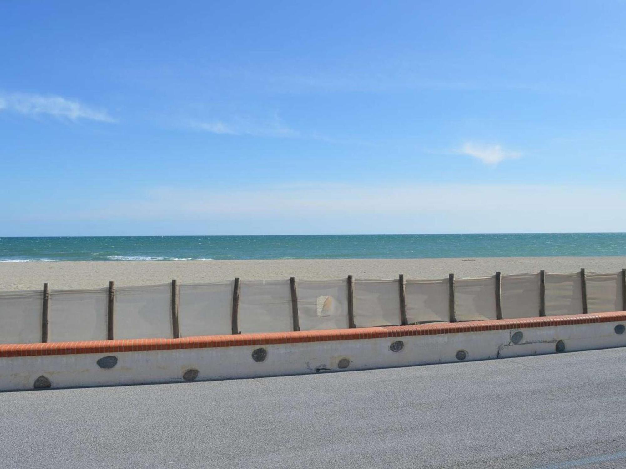 Apartment 2p Avec Loggia Fermee, Proche A St-cyprien - Fr-1-225d-131 *